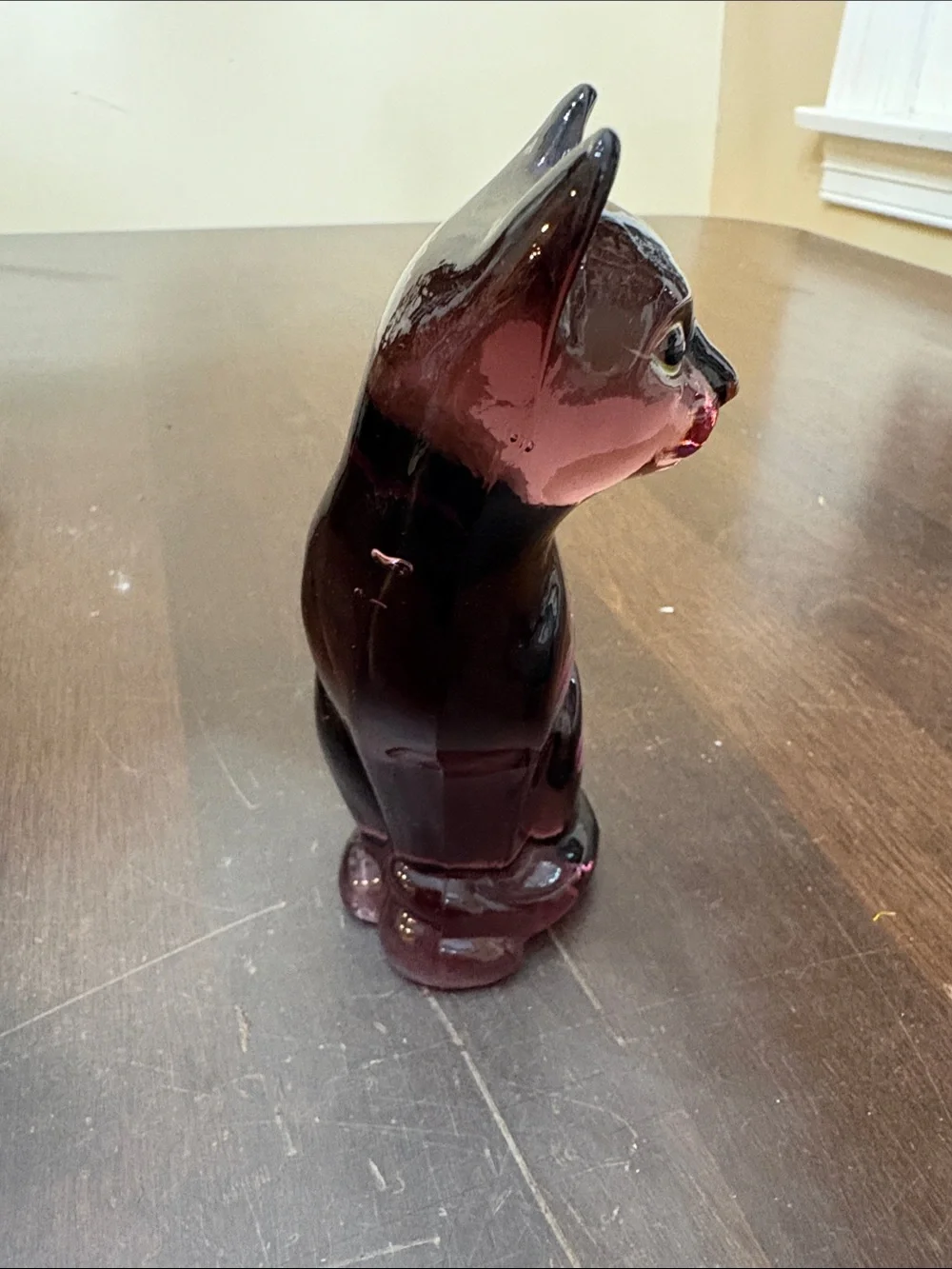 Fenton Amethyst Purple Painted Glass Cat Figurine - Picture 4 of 6